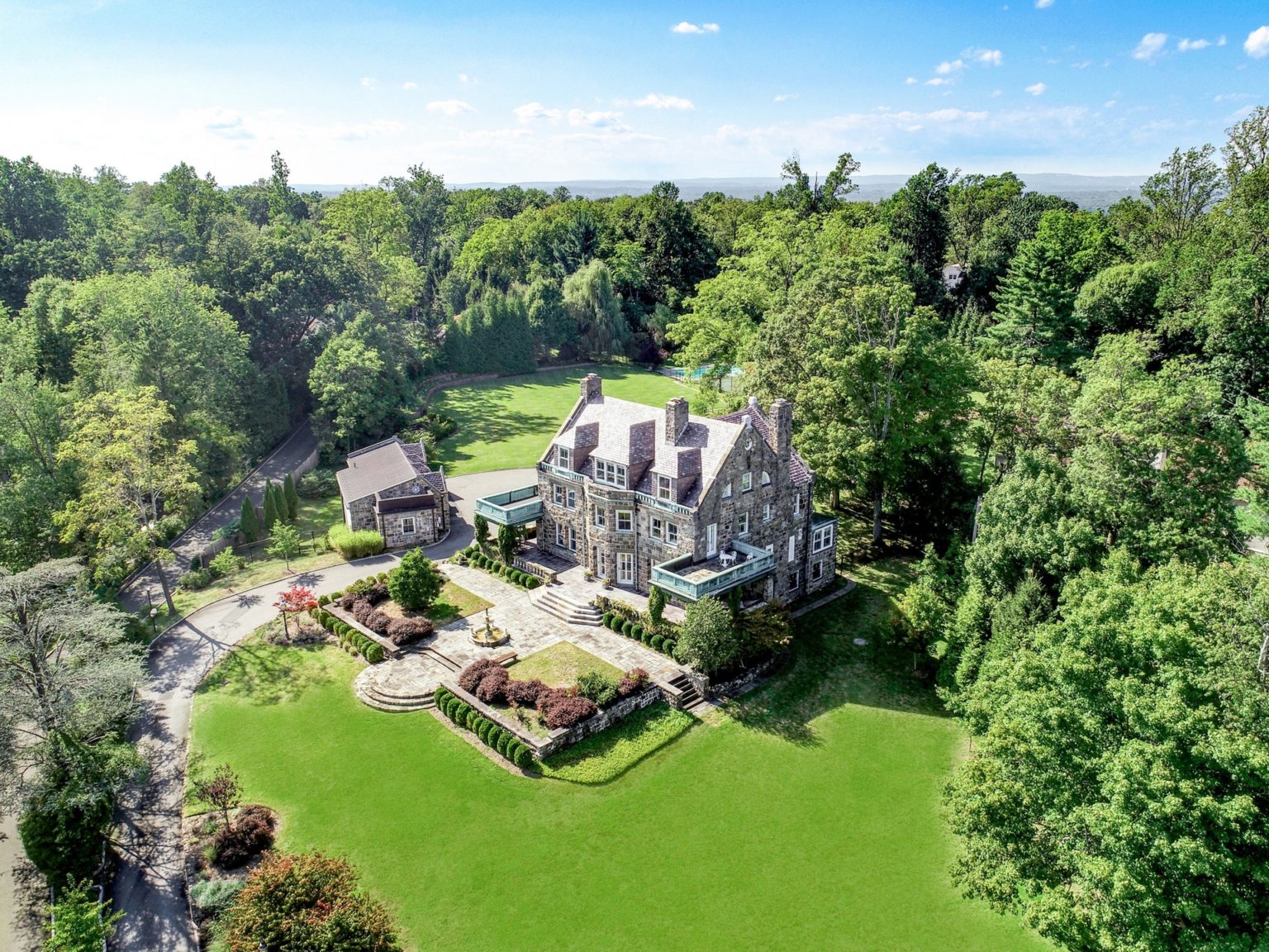 13 Wealthiest Cities in New Jersey 2024 [UPDATED]