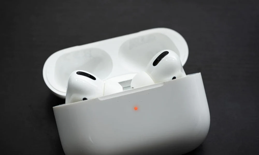 Fix Flashing Red on AirPods 2023
