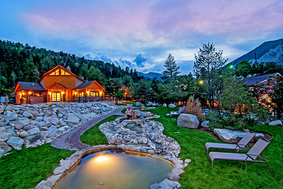 Hot Springs in Colorado to Escape the Cold This Season 2023