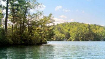 gorgeous-lakes-to-visit-georgia