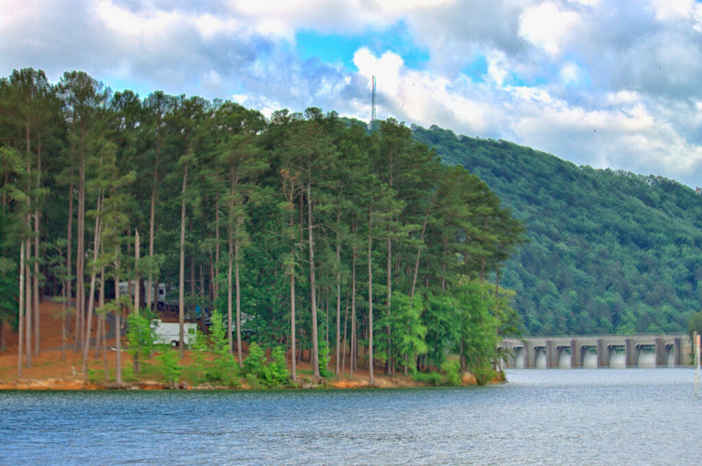 gorgeous-lakes-to-visit-georgia