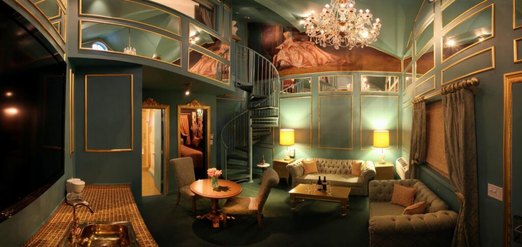 Coolest Themed Hotel Rooms in USA