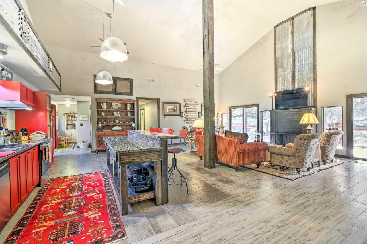 15 Coolest Cabin Rentals in Texas 2023