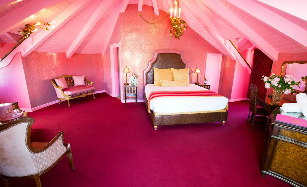 Coolest Themed Hotel Rooms in USA