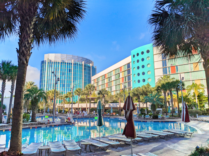 resorts-with-lazy-rivers-in-florida