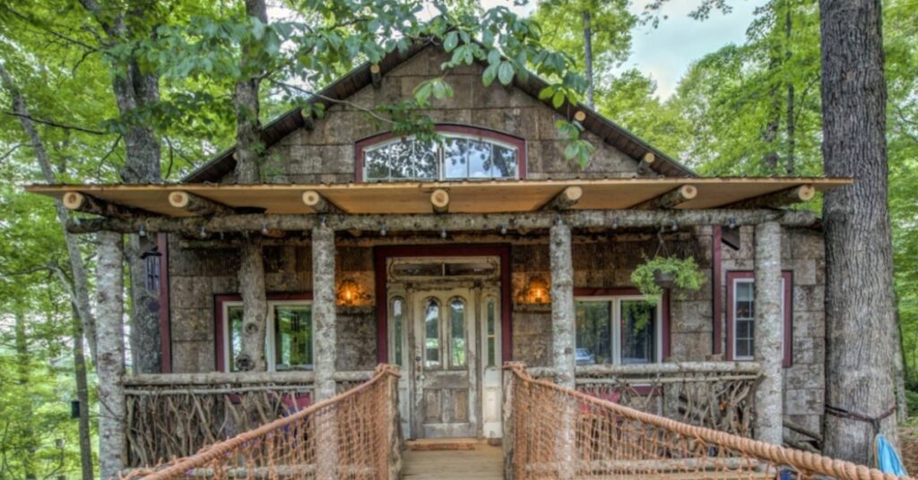 Dreamy Treehouse Rentals in North Carolina