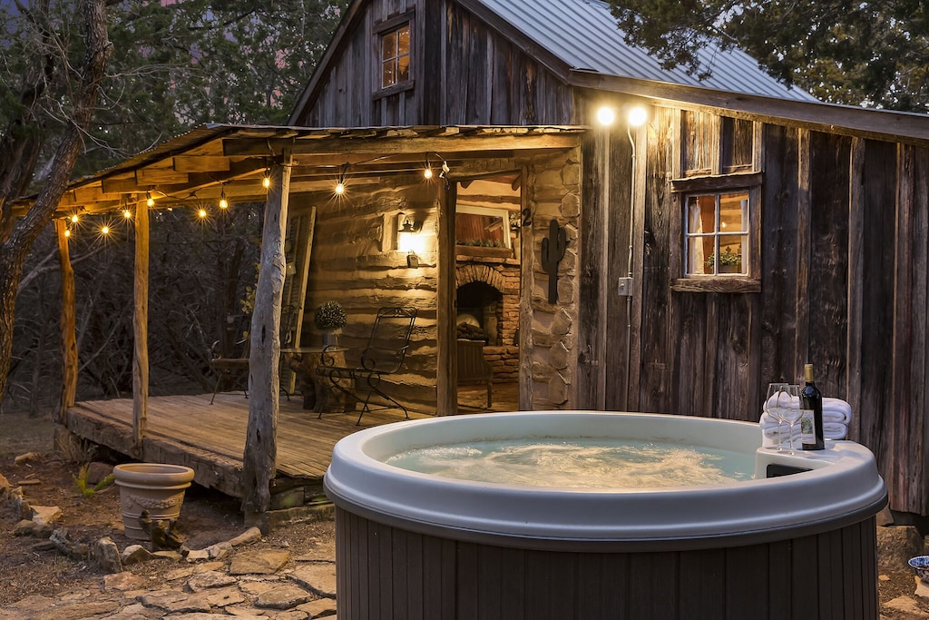 us-cabins-with-hot-tubs