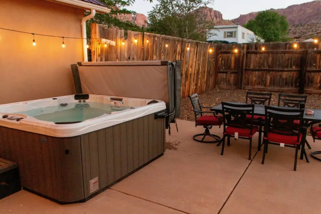 us-cabins-with-hot-tubs