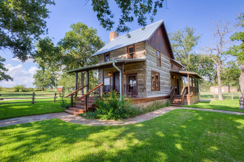 cabin-rentals-texas-hill-country