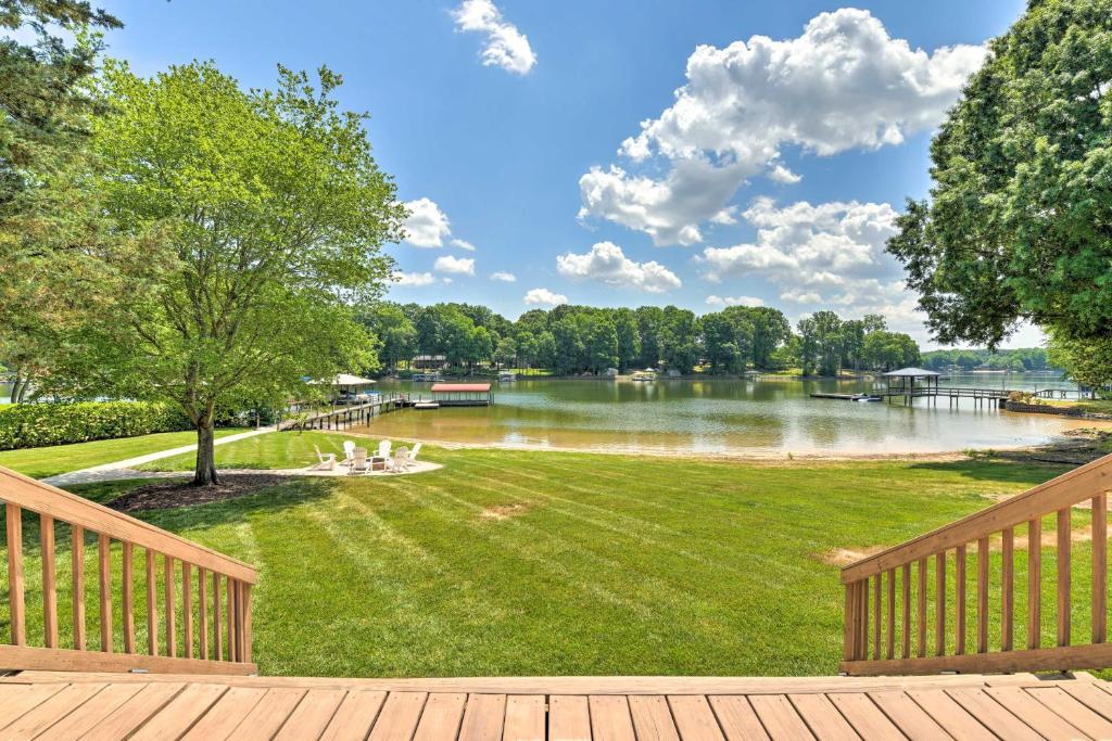 lake-house-rentals-north-carolina