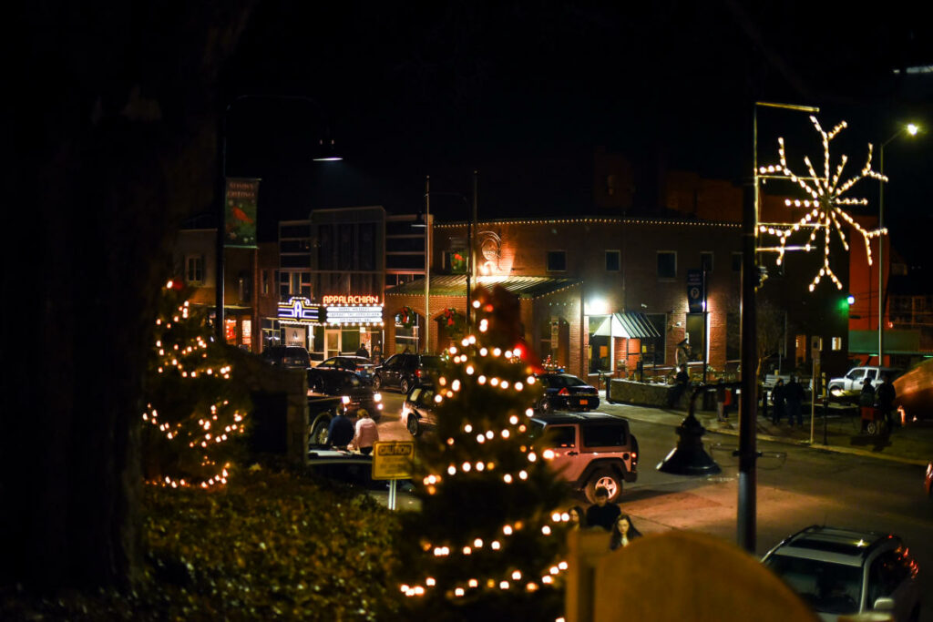 christmas-towns-in-north-carolina