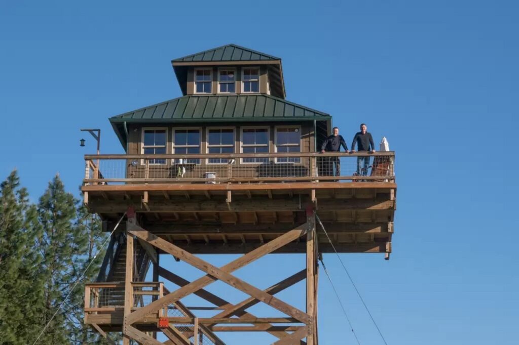 most-dreamy-treehouse-airbnbs-in-the-united-states