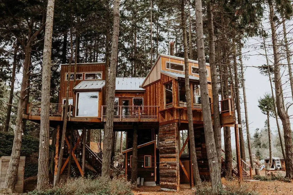 most-dreamy-treehouse-airbnbs-in-the-united-states