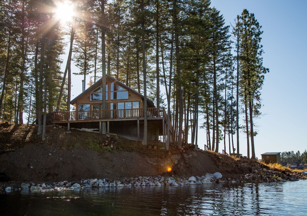 Best Lake House Rentals in the USA