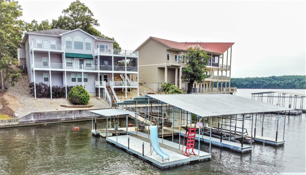 Best Lake House Rentals in the USA