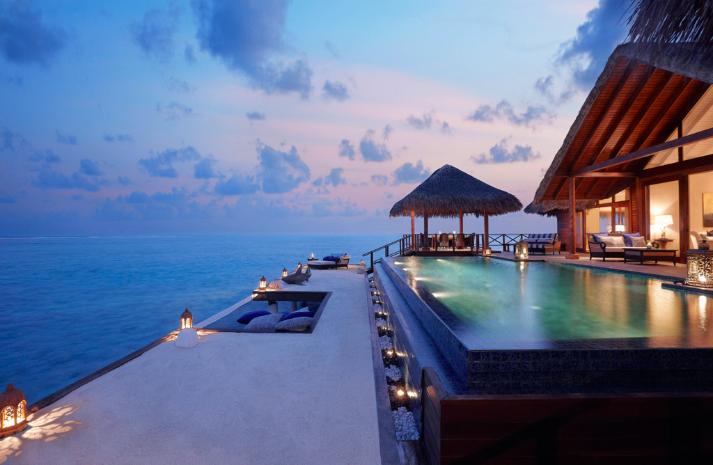 worlds-best-overwater-bungalow-resorts