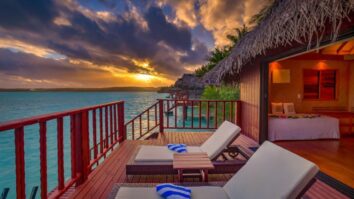 worlds-best-overwater-bungalow-resorts