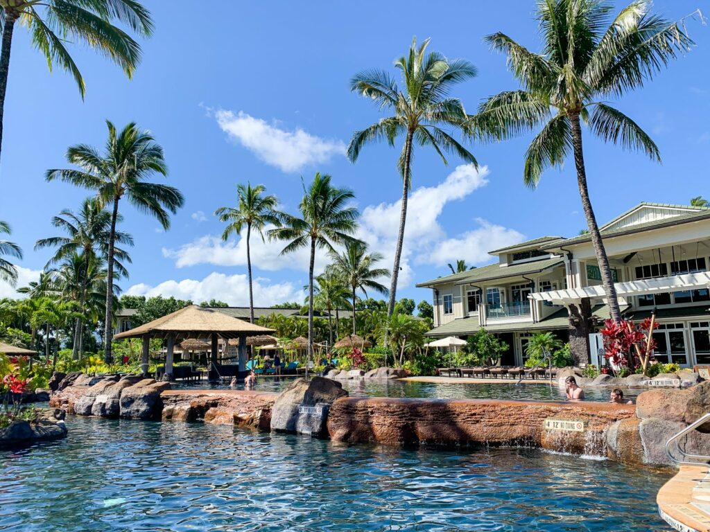 best-couples-resorts-hawaii