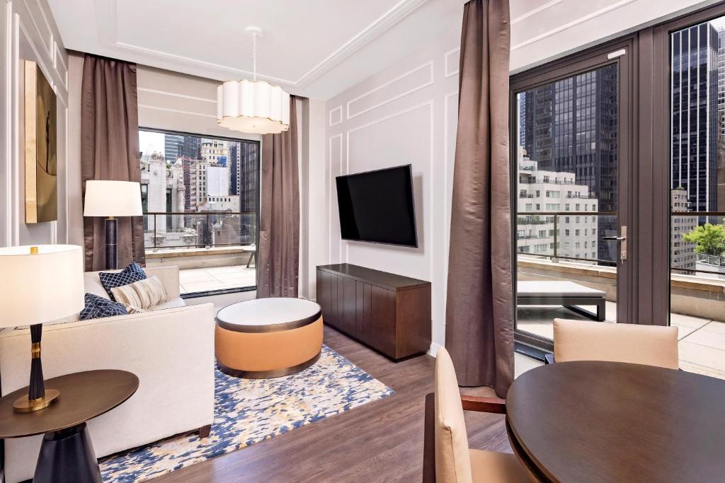 best-hilton-hotels-in-new-york-city