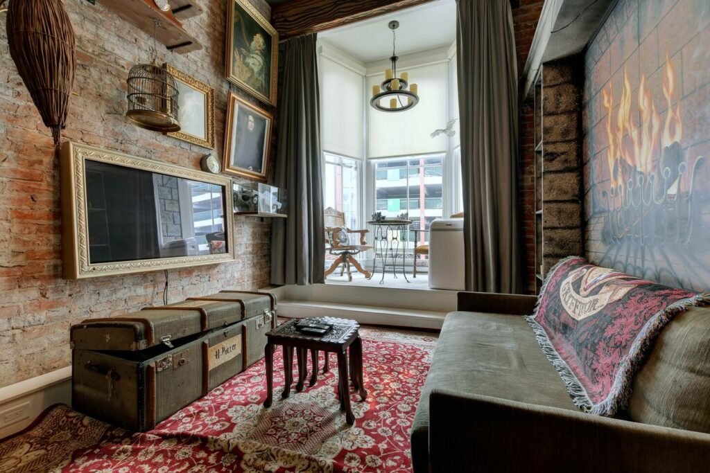 harry-potter-themed-airbnbs