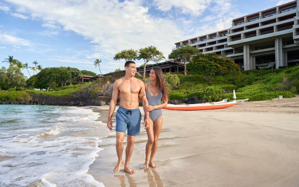best-couples-resorts-hawaii