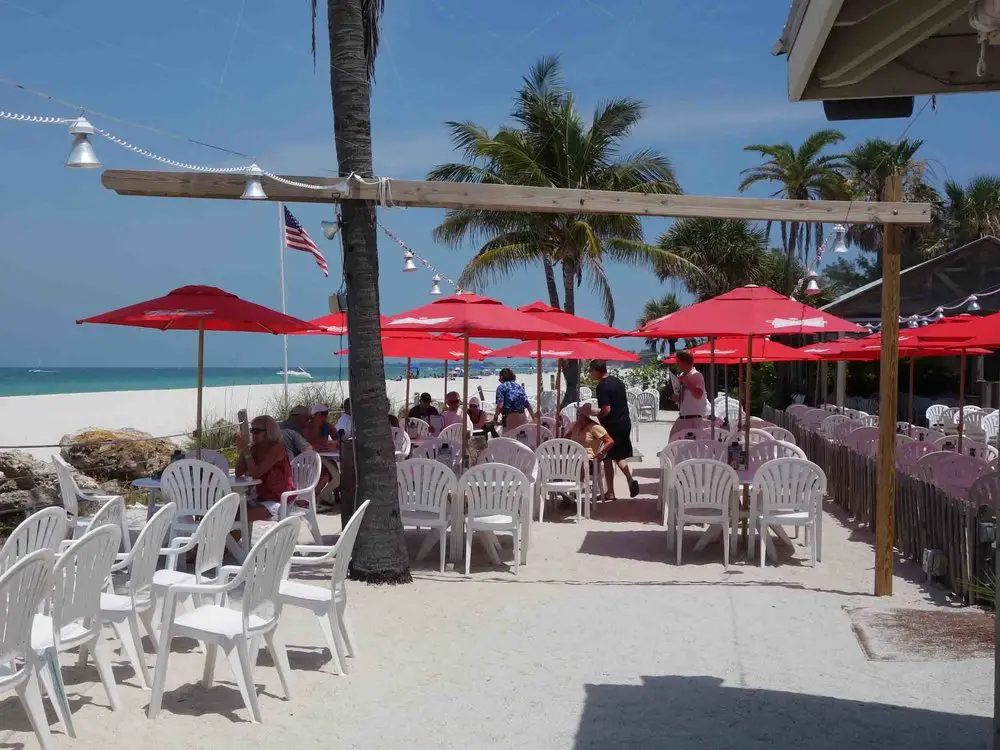 best-beachfront-restaurants-in-florida