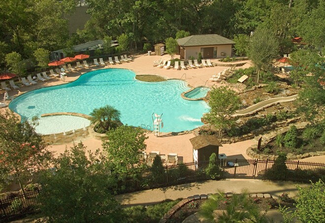 coolest-hotel-pools-in-houston-texas