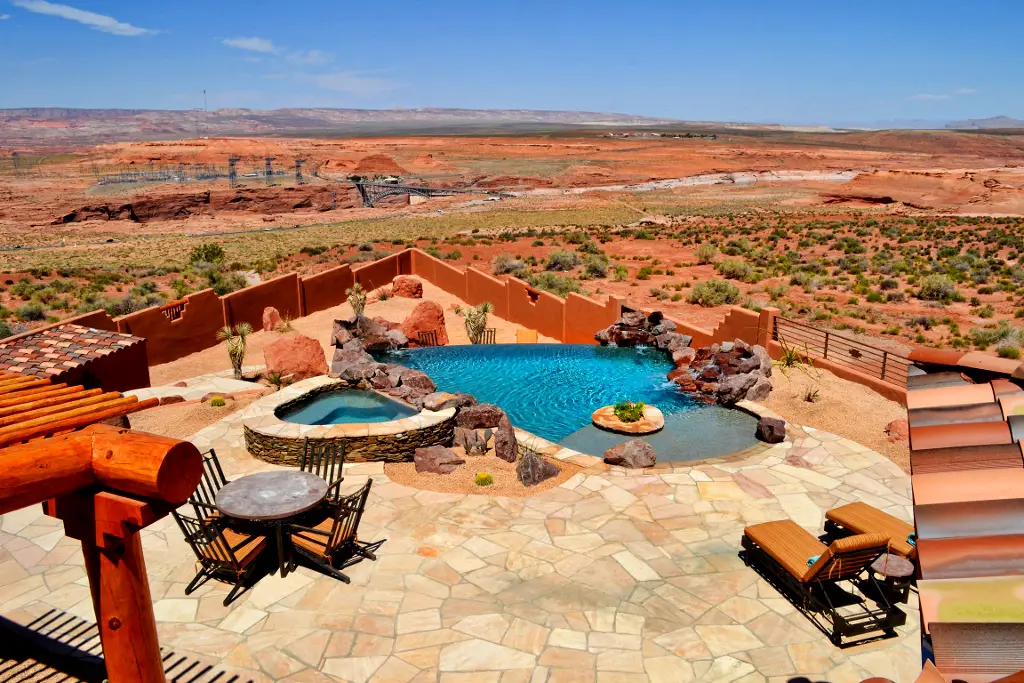 best-places-to-stay-near-lake-powell