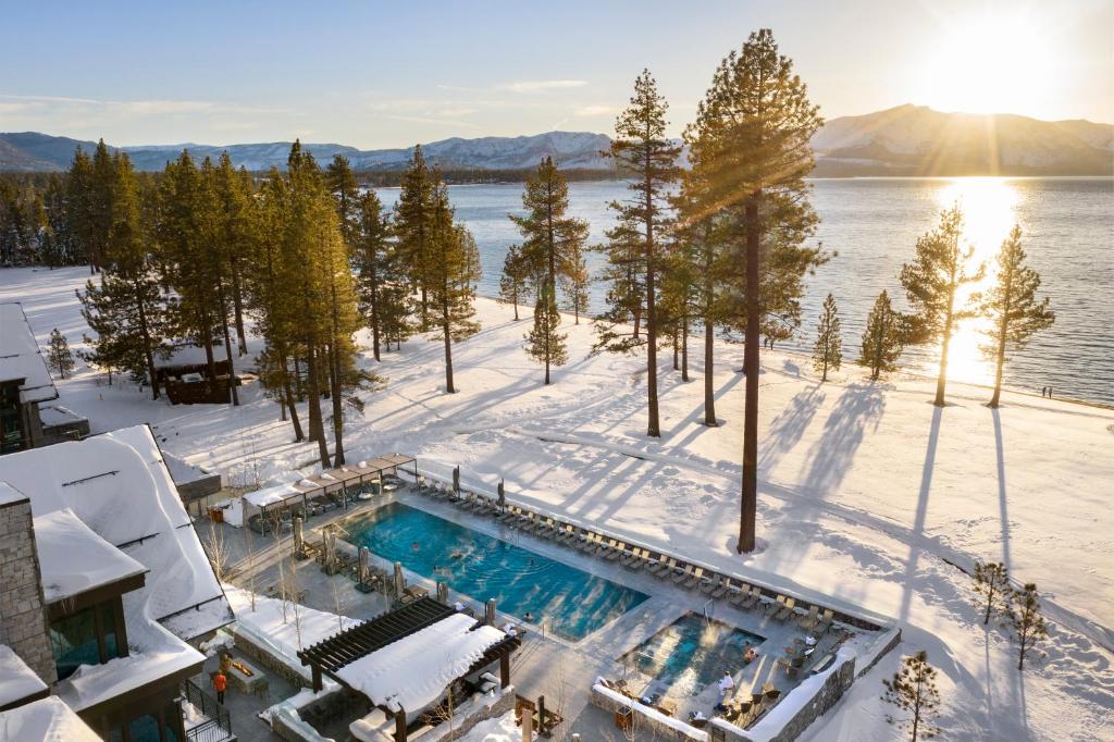 top-luxury-resorts-in-lake-tahoe