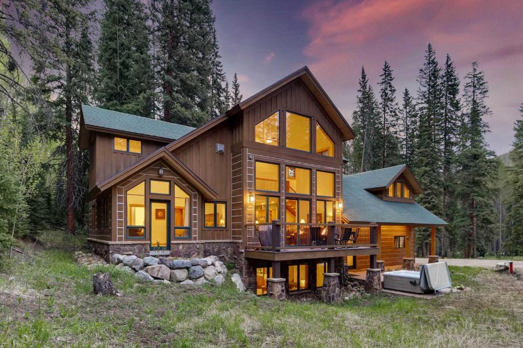 airbnb-vacation-rentals-in-colorado