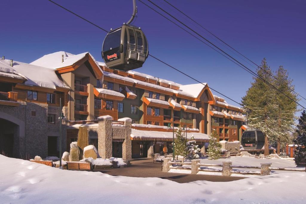 top-luxury-resorts-in-lake-tahoe