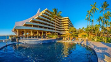 most-affordable-beach-resorts-hawaii