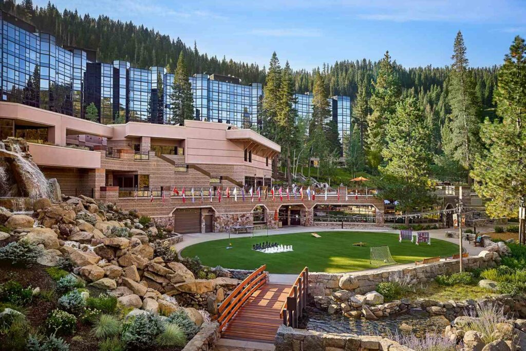 top-luxury-resorts-in-lake-tahoe