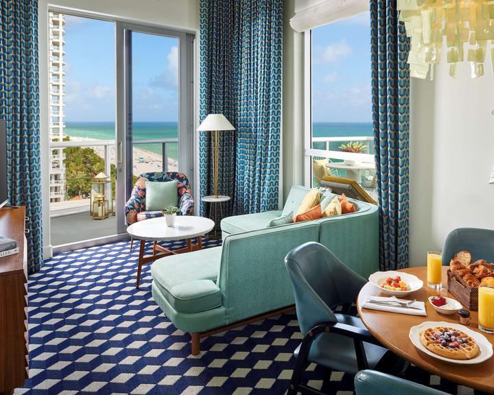 top-miami-oceanfront-hotels-with-balconies