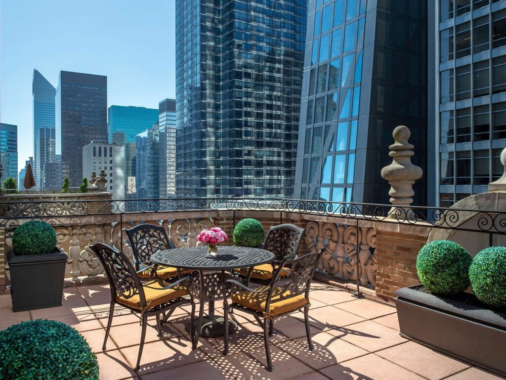 new-york-city-hotels-with-balconies