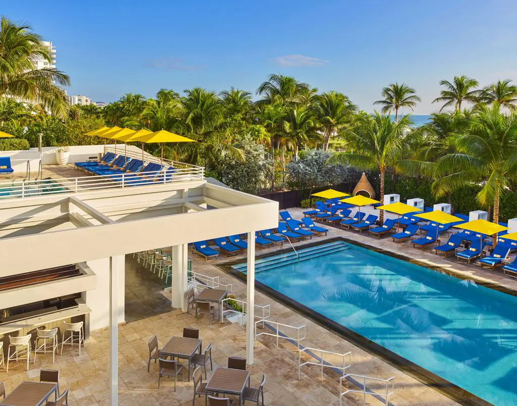 top-miami-oceanfront-hotels-with-balconies