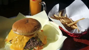 8 Best Burgers in Texas 2024